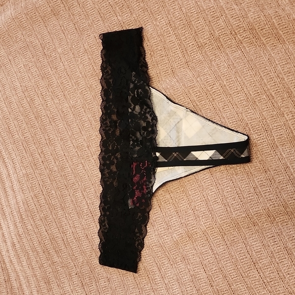 NWT/can be worn medium la senza thong panty - Picture 2 of 2